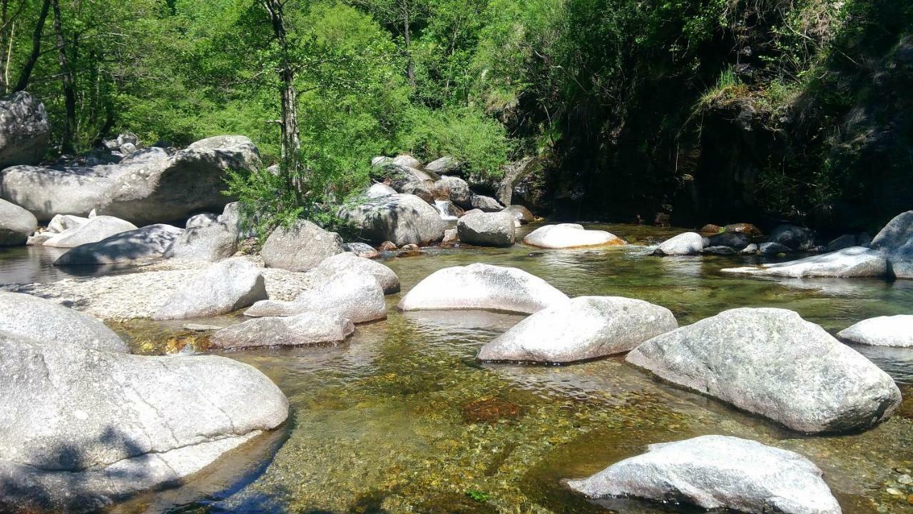 Gites La Boletiere Saint-Étienne-du-Valdonnez المظهر الخارجي الصورة